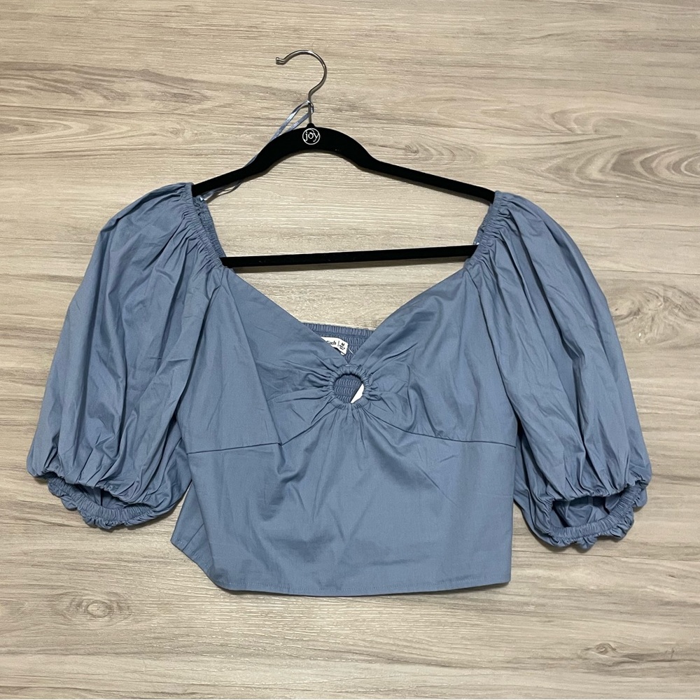 Abercrombie Puffy Sleeved Ring Top in Blue, size M, NWT